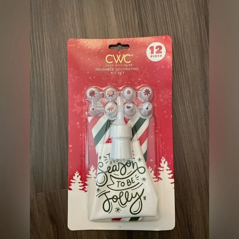 CWC Holiday Reusable Decorating 12 piece Kit Set- NWT